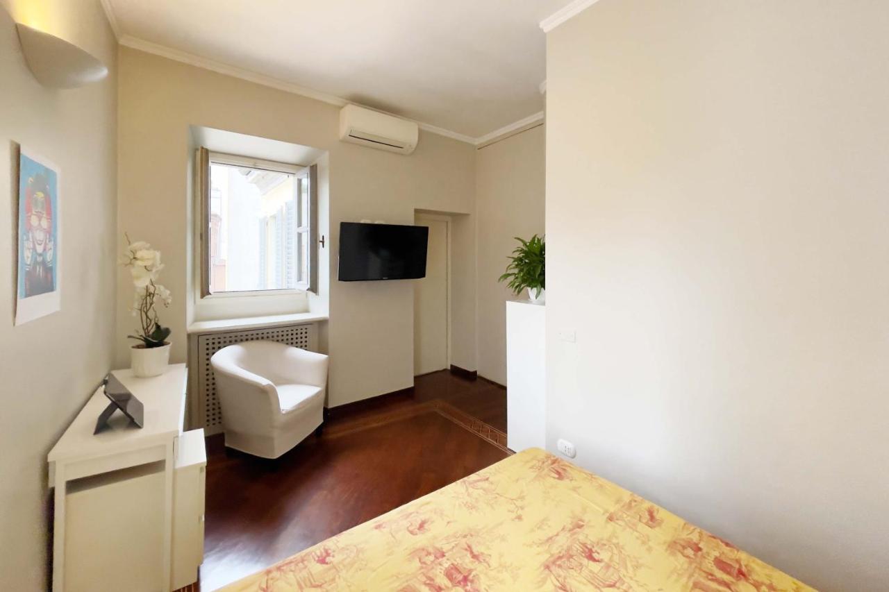 Chic 1Bdr With Shared Terrace Steps From Duomo By Rentopolis Mediolan Zewnętrze zdjęcie